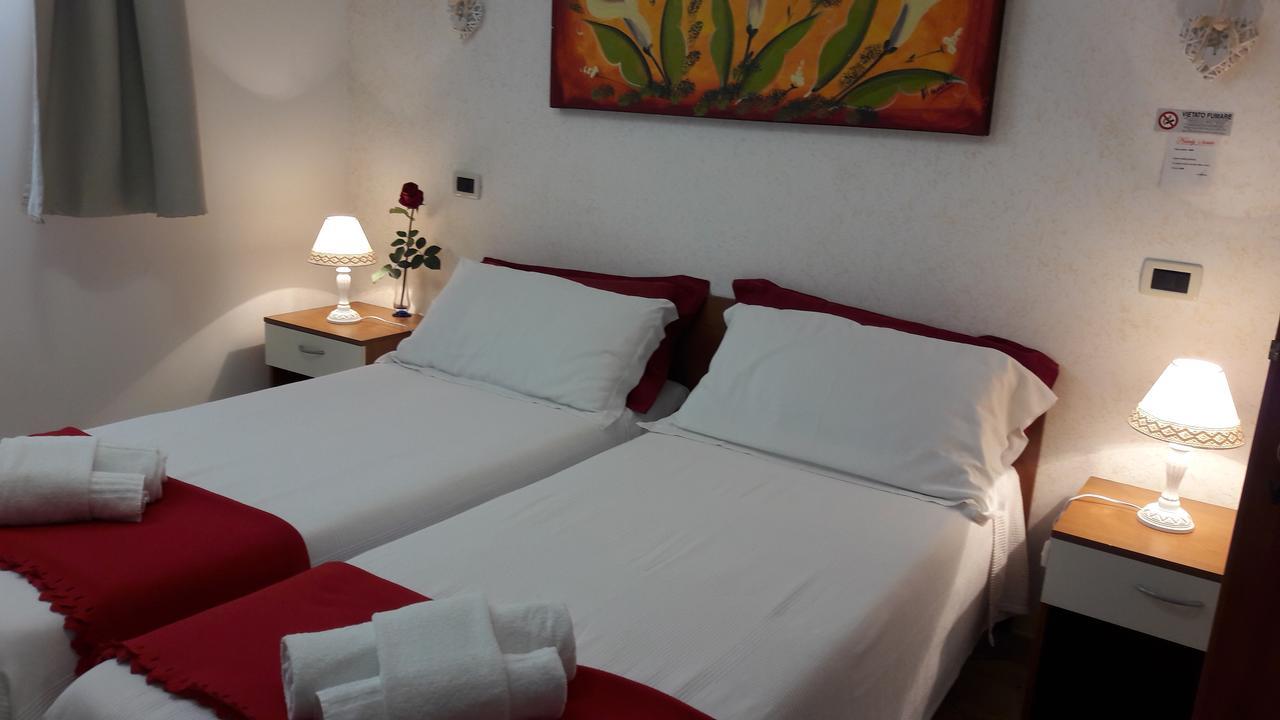 Nataly'S House Bed&Breakfast La Massimina-Casal Lumbroso Eksteriør bilde