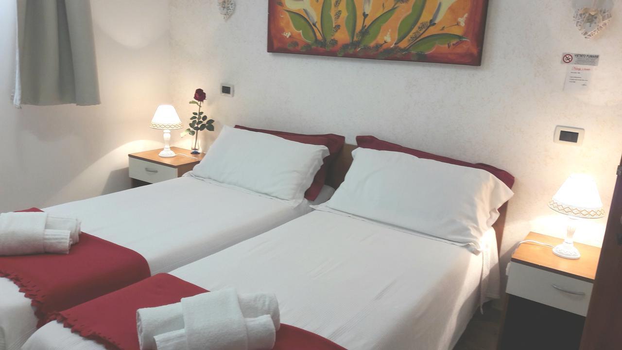 Nataly'S House Bed&Breakfast La Massimina-Casal Lumbroso Eksteriør bilde